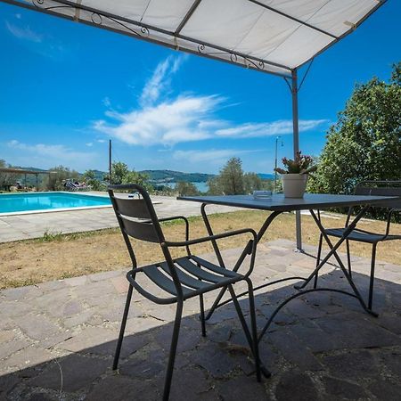 Poloturisticoumbria Rustico Con Piscina Vista Lago Passignano sul Trasimeno Exterior photo